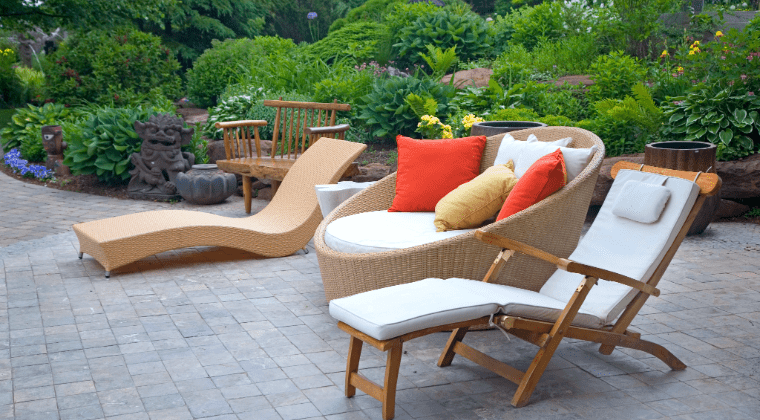 custom seat cushions for outdoor gardens